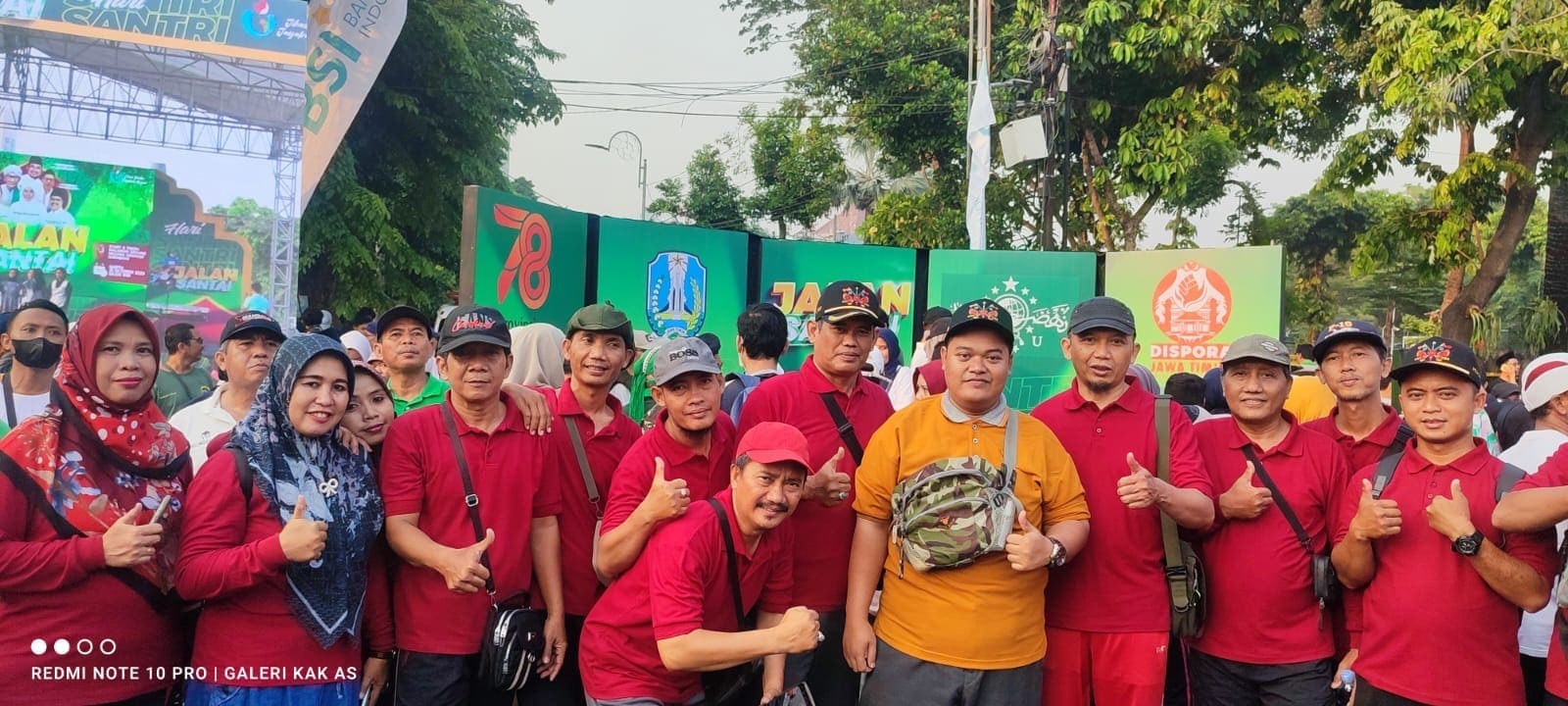 MTs Negeri 14 Jombang Ikuti Jalan Sehat Hari Santri 2023